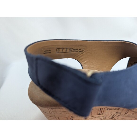 Clarks Caslyn Lizzie Women’s Wedge Sandals Blue Suede Size 8 Cork Heel - Picture 4 of 7